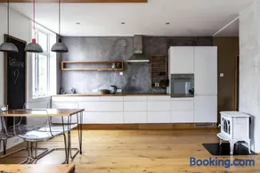 Cozy apartment in Alesund city - Image 1