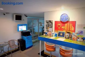 Siri Sothorn Apartment - Image 2