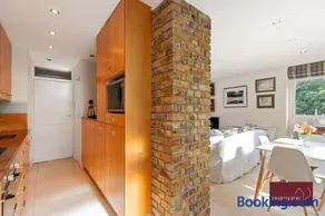 Richmond Three Bedroom Flat Parking - Image 4