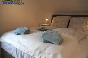 Appartment Buntspecht - Gemütliche Ferienwohnung, Direkt am Wald, Nähe zur Altstadt - Image 1