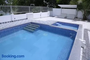 Alamparai Villa - Private Pool, Luxurious 4BHK With River Access - Image 3