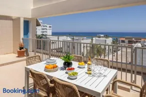 Fig Tree Penthouse 2 - Image 3