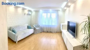 Apartment near the center Затишна квартира в центрі - Image 4