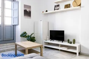Apartamentos Picasso Suites Málaga - Image 2