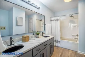 Home in Roseland - Retreat stay - Image 1