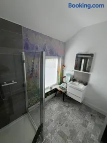Lavally House - Image 4