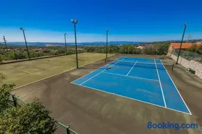 Villa Krasica - Private Tennis Court, Sauna & Jacuzzi - Image 2