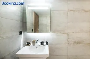 Eleusis Suites Α - Image 4
