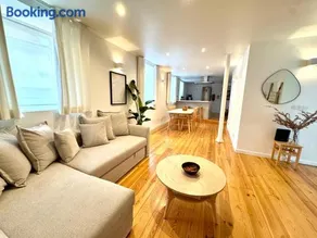 The Yellow House - Duplex - Image 3