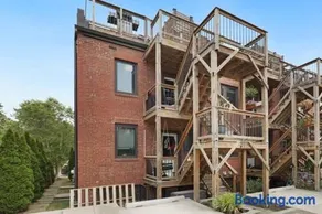 Cozy Old Town Apartment - Image 5
