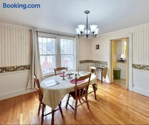 The Honey Home - Image 5