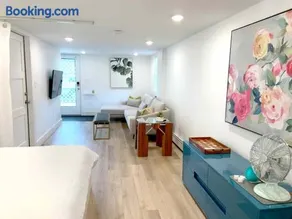 Fresh Modern Garden Level Kittery Studio - Image 2