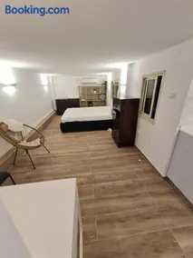 Cohens apartments - Image 2