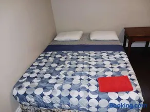 Kitchener -WLU BNB-Minutes To University of Waterloo, Conestoga College,Buses,Airport - Image 5