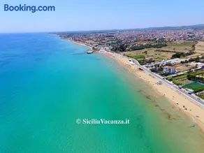 Holiday Villa White - Image 2