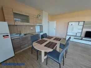 INTER EXPO APARTMENT - Image 2