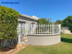 Lemon Tree Cottage - Image 4