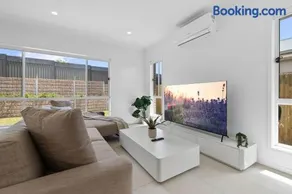 Secluded 4Bed Retreat Mins to Beaches and Wineries - Image 4