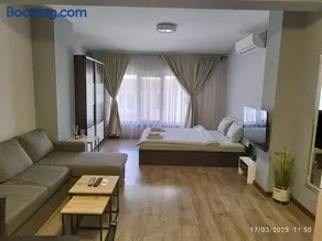 LUXURY SUITES 3 - Image 1