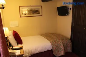 Bert's Rooms at The Black Horse Inn - Image 3
