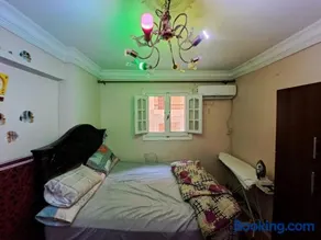SUN SEA HOLIDAy 13 ALMOAYYED STREET - Image 1