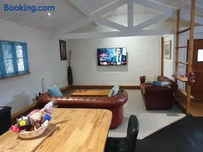 Church Farm Lodge - Image 2