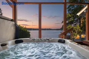 Phenomenal Sunsets Wild Orca & Private Beach - Image 1