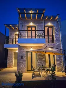 Dimos Residence - Image 1