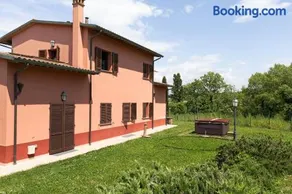 La Bettola Tavern Rooms & Restaurant - Image 2