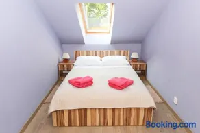 Abies Villa - Image 1
