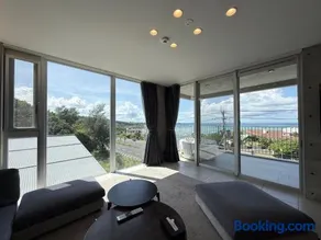 Emerald Ocean Villa - Image 5