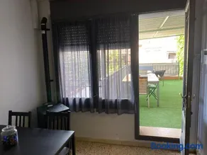 Apartamento entero con terraza en el centro de Rubí - Image 3