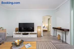 Heart of Freo - Charming Heritage Stay - Image 1