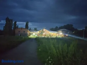 Sevan Backstage Garden - Image 5
