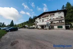 Hotel Paradiso - Image 3