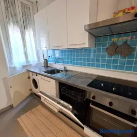 Marche91 - Modern Apartment in Isola Area - Image 3