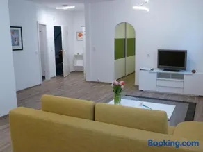 Ruhige-2-Zimmerwohnung-mit-guter-Verkehrsanbindung - Image 2