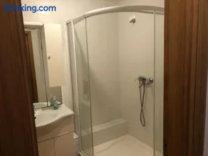 Silver Apartment - Image 3