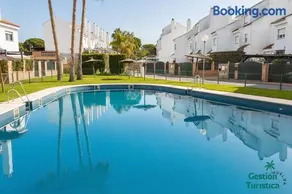 Preciosa casa con piscina, pádel y golf - Image 1