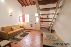 Apartment-Apartment-Ensuite-Strassenblick - Image 1