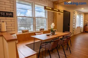 NEW! VillaBella Luxury Farmhouse - Image 3