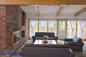 6-Bedroom Blue Mountain Chalet - Hot Tub Sauna BBQ Ping Pong Private Georgian Bay Beach - #52R - Image 2