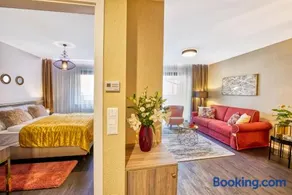Club Luxury Apartman - Image 4