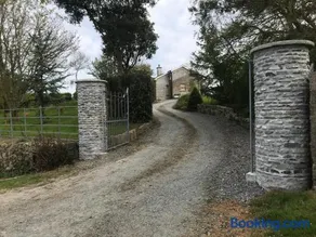 Seaside Cottage - Image 1