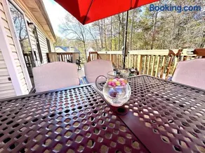 Cozy 4bd Near Dwntwn, ATL Airport and 6Flags - Image 4
