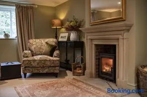 Lark Rise - Image 3