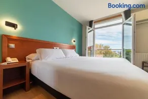 Hotel Finisterre Playa - A de Loló Hoteles - Image 1
