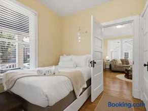 Charming Del Ray Home Near Old Town & METRO-rail - Image 3