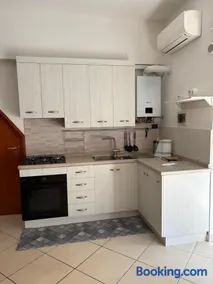 Amber house - Image 2