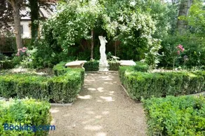 Villa Golding - Flat 2 - Image 1